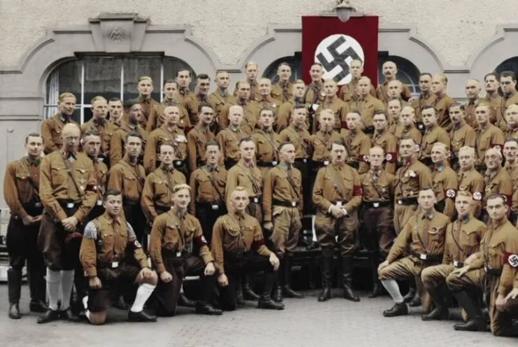 Апокалипсис: Гитлер (2011) через торрент бесплатно Апокалипсис: Гитлер (2011) сериал через торрент бесплатно