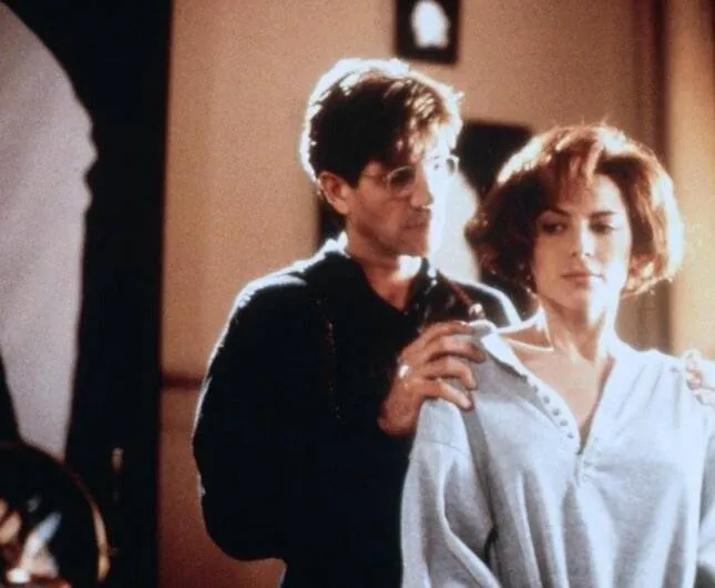 Острые ощущения (1994) через торрент скачать Острые ощущения (1994) фильм через торрент скачать