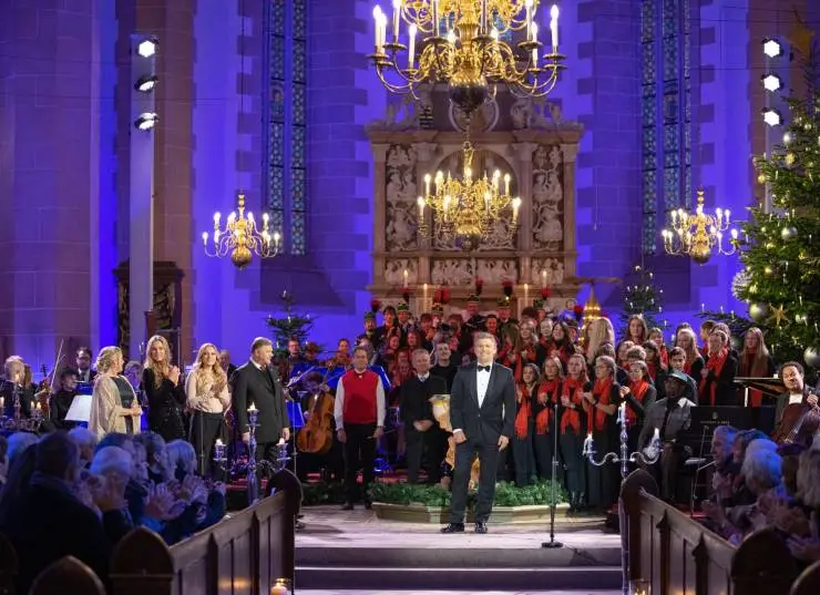 Йонас Кауфман: Рождество с друзьями (2022) через торрент скачать Йонас Кауфман: Рождество с друзьями (2022) фильм через торрент скачать