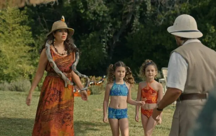 Психиатр по соседству (2021) через торрент скачать Психиатр по соседству (2021) сериал через торрент скачать