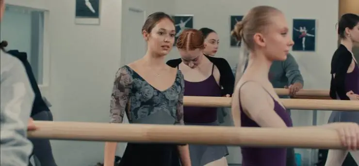 Красные башмачки: Новая глава (2023) через торрент скачать Красные башмачки: Новая глава (2023) фильм через торрент скачать