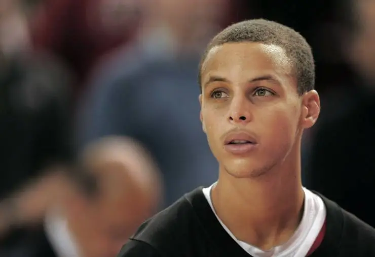 Стефен Карри: Недооцененный (2023) через торрент бесплатно Стефен Карри: Недооцененный (2023) фильм через торрент бесплатно