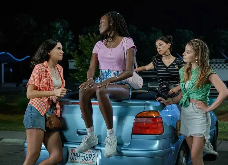 Прогулки вдвоём (2022) через торрент скачать Прогулки вдвоём (2022) фильм через торрент скачать