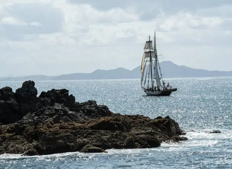 На краю земли (2023) в хорошем качестве через торрент На краю земли (2023) фильм в хорошем качестве через торрент