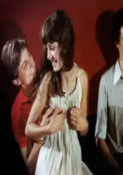 Отель на пляже (1978) через торрент бесплатно Отель на пляже (1978) фильм через торрент бесплатно