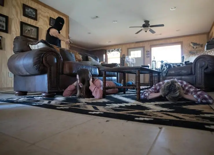 Опасный свидетель (2022) через торрент скачать Опасный свидетель (2022) фильм через торрент скачать