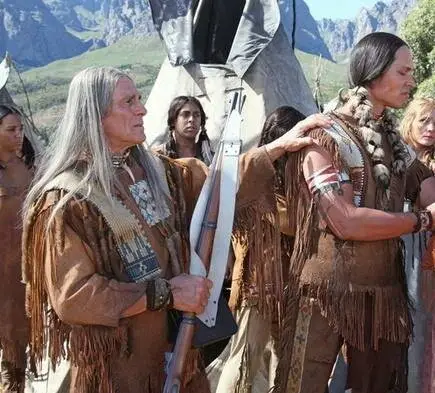 В дикой Земле (2013) через торрент скачать В дикой Земле (2013) фильм через торрент скачать