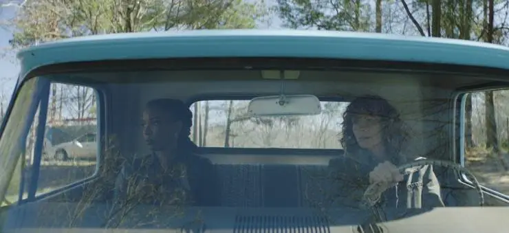 Сквозь тусклое стекло (2020) в хорошем качестве через торрент Сквозь тусклое стекло (2020) фильм в хорошем качестве через торрент