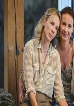 Мать в ловушке (2024) через торрент скачать Мать в ловушке (2024) фильм через торрент скачать