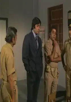 Звонок незнакомца (1974) через торрент скачать Звонок незнакомца (1974) фильм через торрент скачать