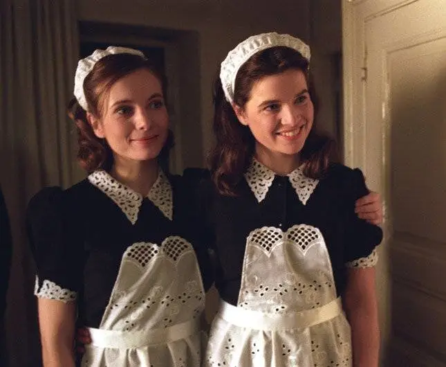 Сестры-близнецы (2002) через торрент скачать Сестры-близнецы (2002) фильм через торрент скачать