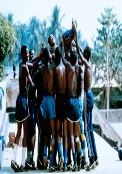 Золотой мяч (1994) через торрент бесплатно Золотой мяч (1994) фильм через торрент бесплатно