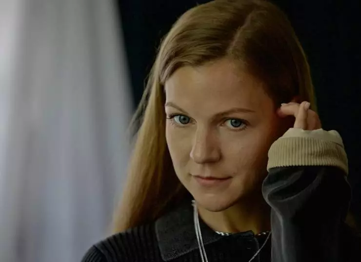 Ложная тревога (2024) через торрент скачать Ложная тревога (2024) сериал через торрент скачать