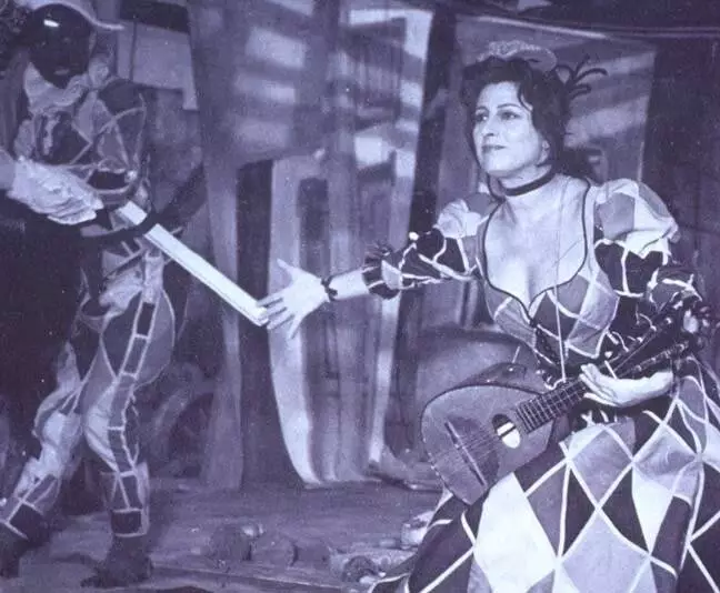 Золотая карета (1952) в хорошем качестве через торрент Золотая карета (1952) фильм в хорошем качестве через торрент