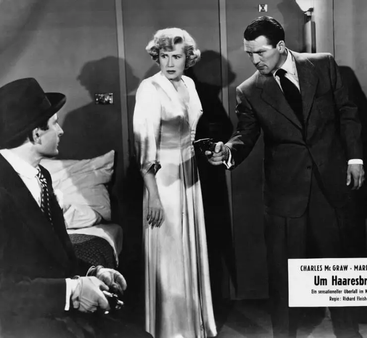 Узкая грань (1952) через торрент бесплатно Узкая грань (1952) фильм через торрент бесплатно