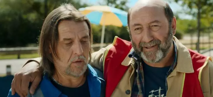 Бедный богач (2025) через торрент бесплатно Бедный богач (2025) фильм через торрент бесплатно