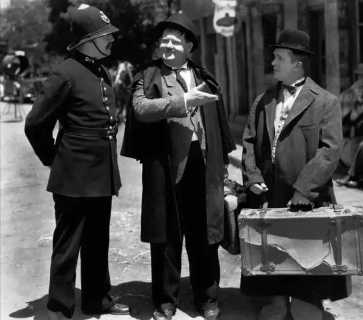 Шотландский корпус (1935) через торрент скачать Шотландский корпус (1935) фильм через торрент скачать