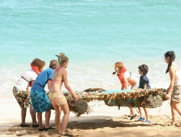 Затерянные на острове (2005) в хорошем качестве через торрент Затерянные на острове (2005) сериал в хорошем качестве через торрент