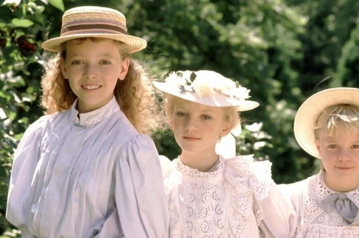 Дорога в Эйвонли (1990) через торрент скачать Дорога в Эйвонли (1990) сериал через торрент скачать