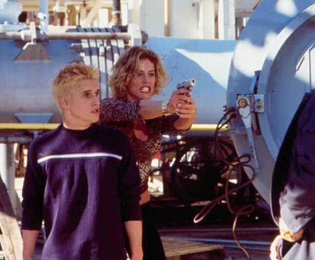 Предательство (2003) через торрент скачать Предательство (2003) фильм через торрент скачать