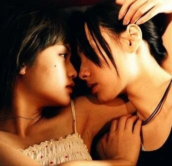 Паучьи лилии (2007) через торрент скачать Паучьи лилии (2007) фильм через торрент скачать