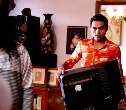 Везунчик Лаки (2008) через торрент бесплатно Везунчик Лаки (2008) фильм через торрент бесплатно