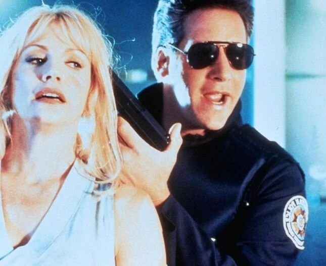 Вне конкурса (1995) через торрент бесплатно Вне конкурса (1995) фильм через торрент бесплатно