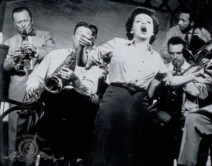 Я могла бы продолжать петь (1963) через торрент скачать Я могла бы продолжать петь (1963) фильм через торрент скачать