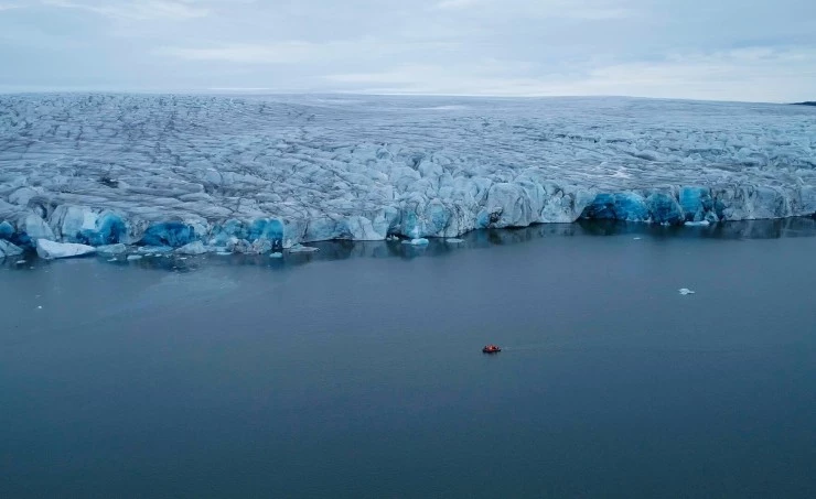 В Арктику (2023) через торрент бесплатно В Арктику (2023) фильм через торрент бесплатно