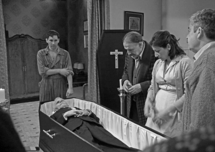 Мертвых не трогай, детка (2011) через торрент скачать Мертвых не трогай, детка (2011) фильм через торрент скачать