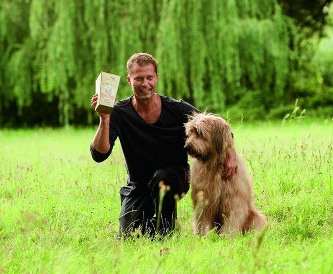 Конни и компания (2016) через торрент бесплатно Конни и компания (2016) фильм через торрент бесплатно