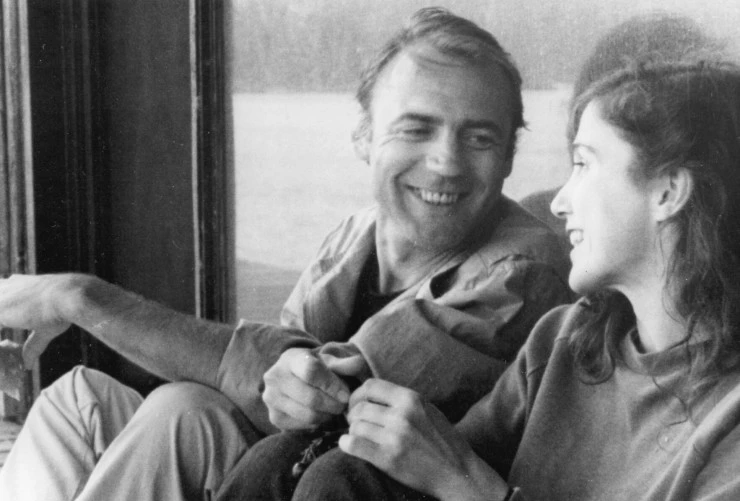 В белом городе (1983) через торрент скачать В белом городе (1983) фильм через торрент скачать